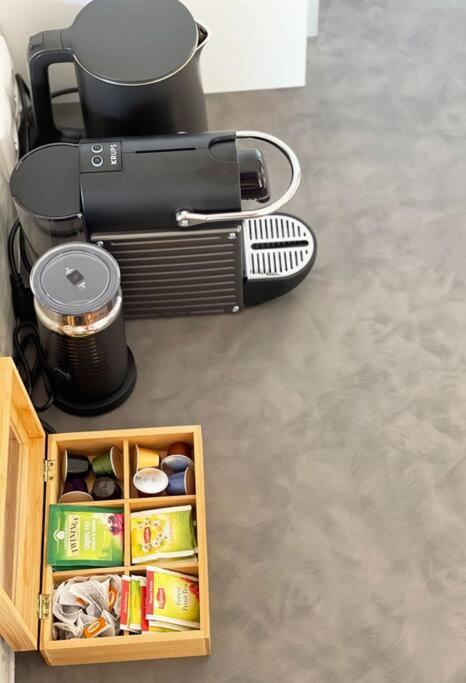Apartamento Μαρούσι- Η Ηρεμία Των Β.Προαστίων Δίπλα Στο Κέντρο Atenas Exterior foto